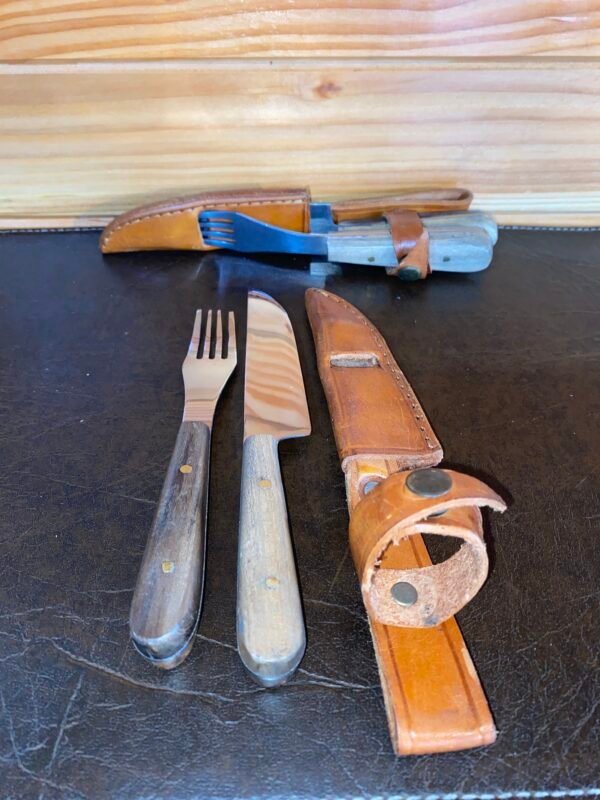 IMG_4626 Set de Cuchillo y Tenedor Asador – Funda de Cuero