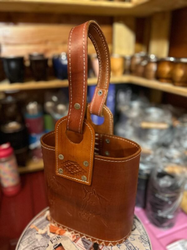 Canasta Matera Ovalada de Cuero