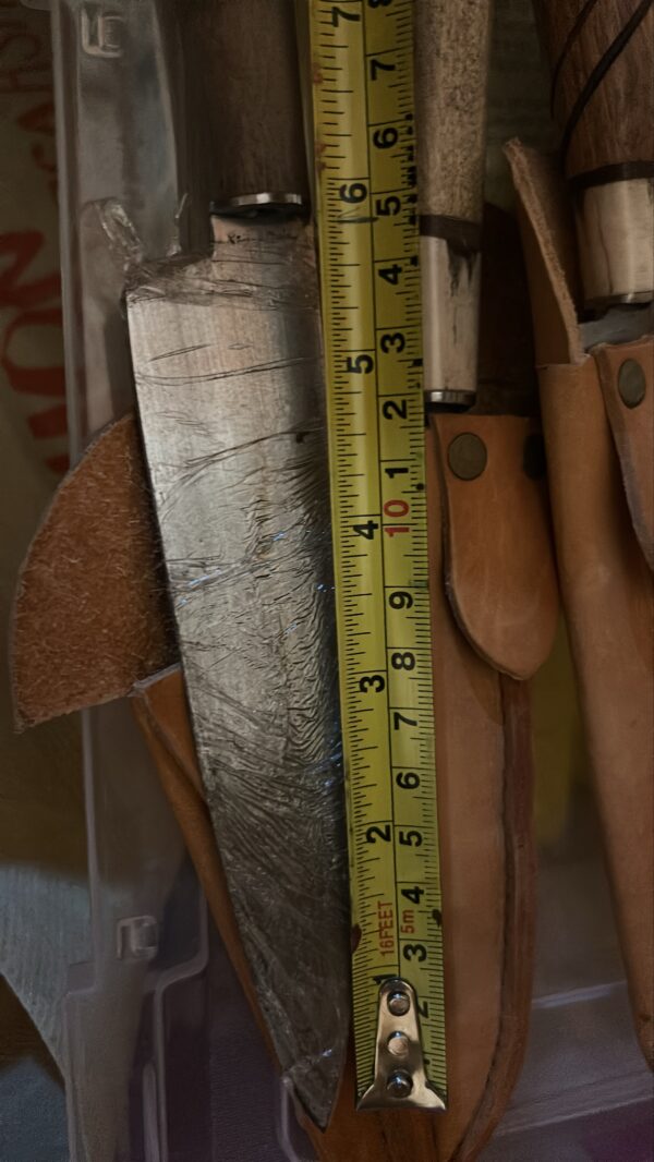 Cuchillo Artesanal c/ Funda de Cuero