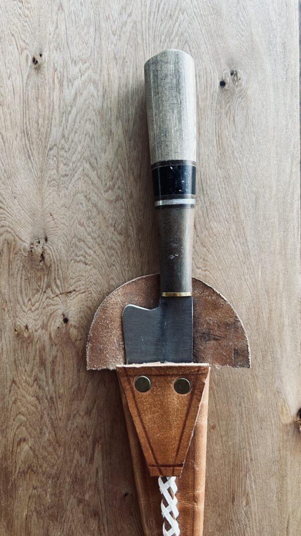 Cuchillo Artesanal c/ Funda de Cuero
