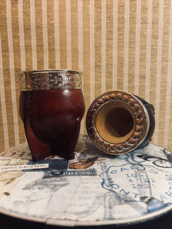 WhatsApp Image 2026-03-02 at 7.49.22 PM (4) Mate Imperial Premium – Virola cincelada