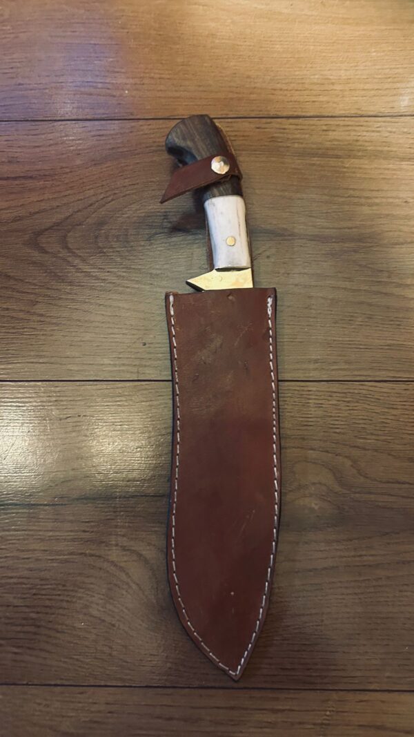 Facón Gaucho Artesanal con Funda de Cuero