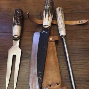 Cuchillo Artesanal Gaucho con Chaira y Tenedor Parrillero