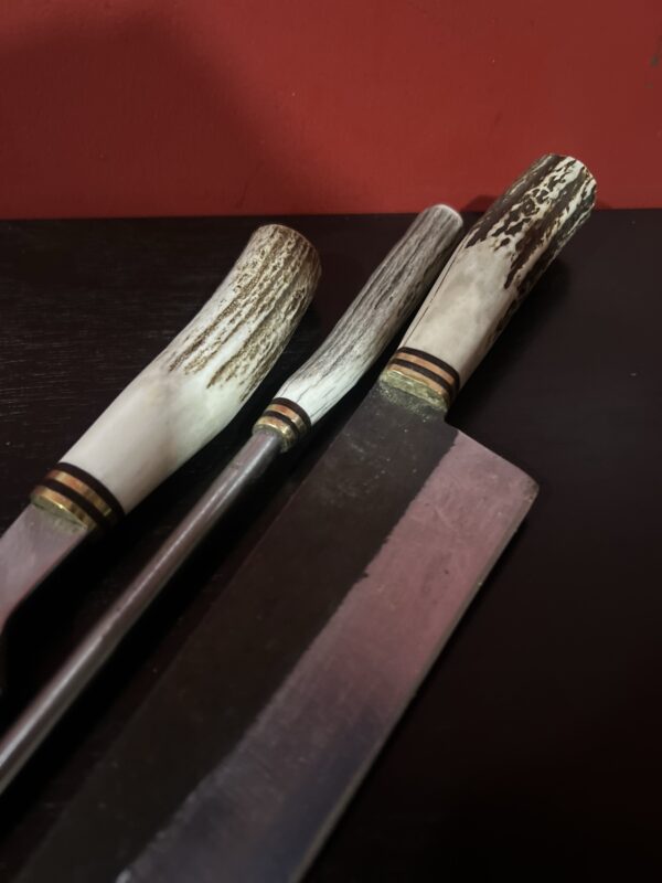 Cuchillo Artesanal Gaucho con Chaira y Tenedor Parrillero