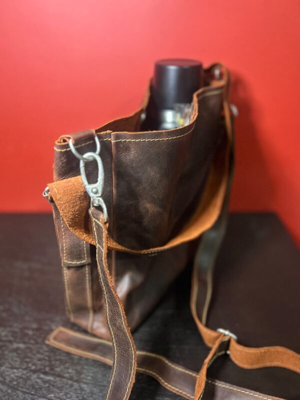 WhatsApp Image 2026-08-19 at 4.28.24 PM Cartera Matera Premium de Cuero