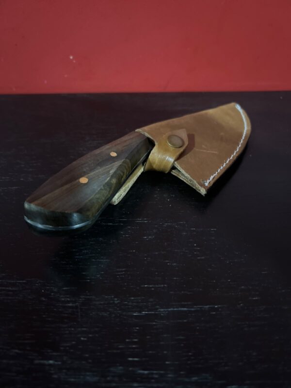 Cuchillo Artesanal Tipo Coquero – Mango de Madera